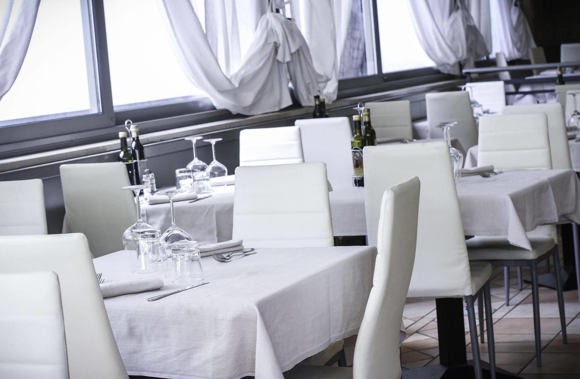 Club Meeting Hotel Rimini Exterior foto